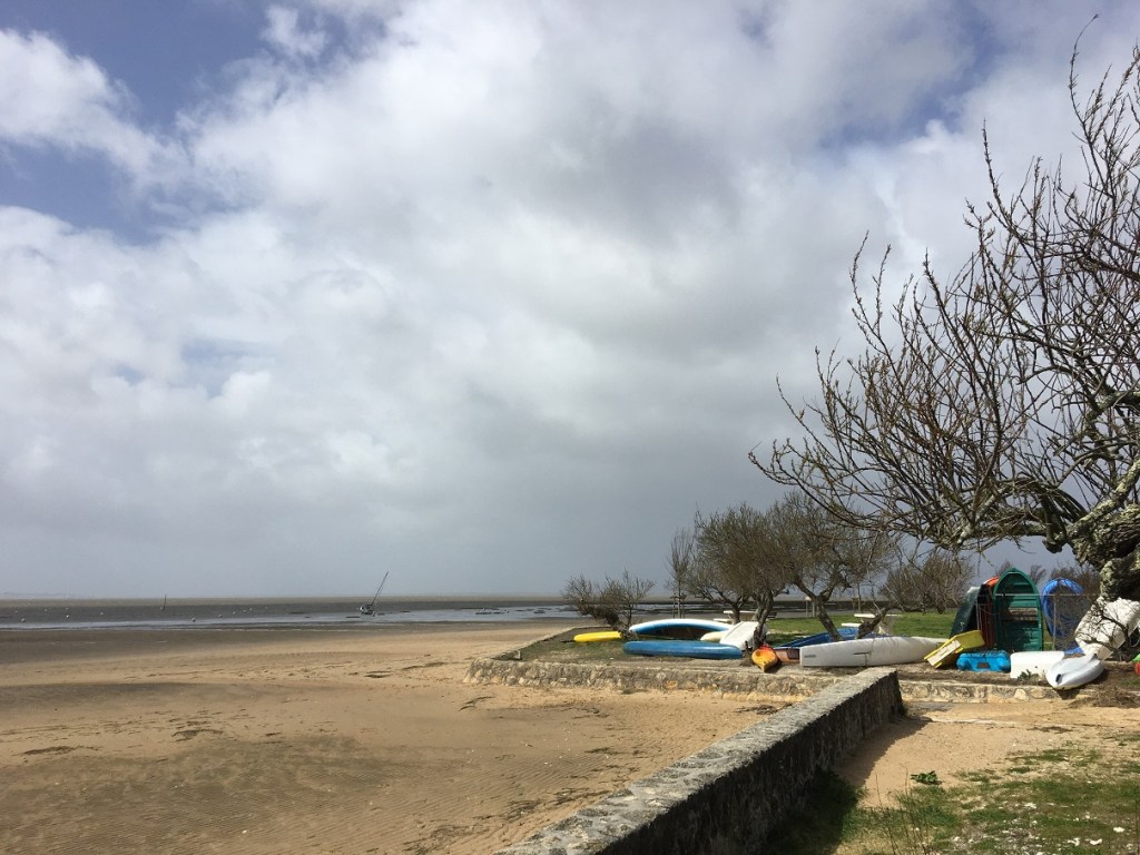 Cette image a un attribut alt vide ; le nom du fichier est b_15-1.jpg